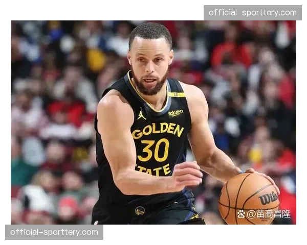 老鹰76人交易后首次交锋 全新阵容展现不同战术风格