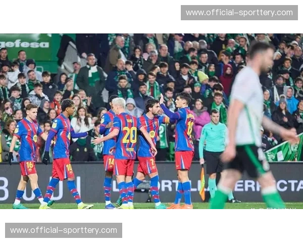 巴萨为国王杯翻盘蓄力，多名主力被提前换下保存体能